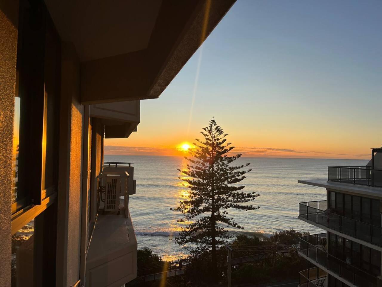 By The Beach - Clubb Coolum Beachside Resort Eksteriør bilde
